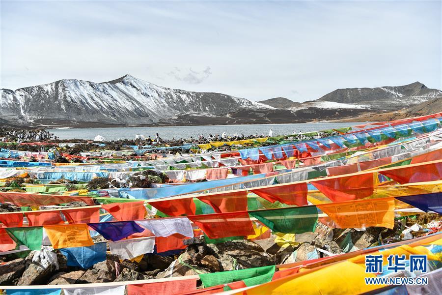 湖畔遭遇无人机袭击，脸遭重创的警示故事_全面解答