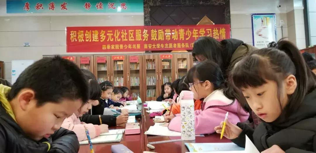 大学生作业多么？探讨学业压力与应对策略_精选解释