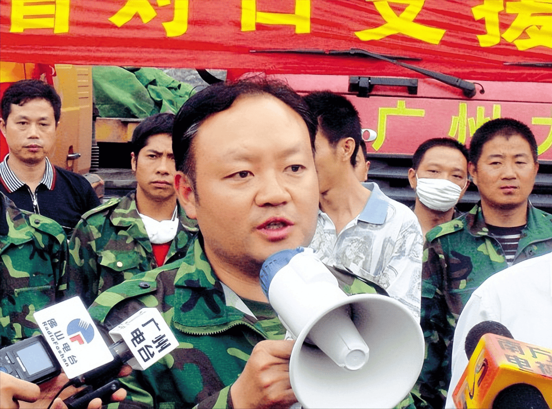 汶川地震中的英雄副县长张通荣，从逆境走向正厅的传奇故事