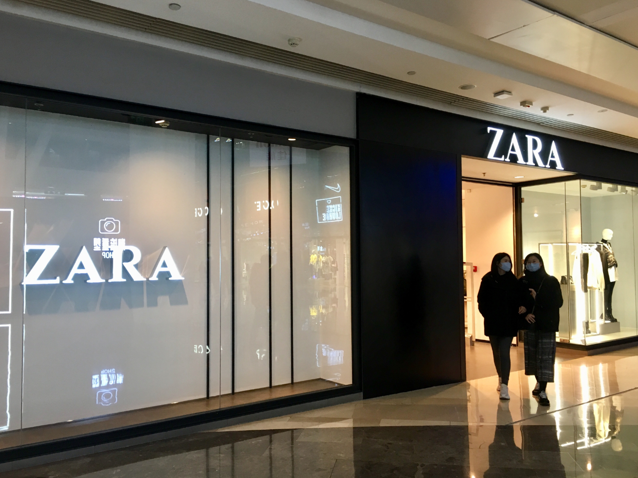 Zara未来十天关闭四家店铺，时尚零售业的新动态