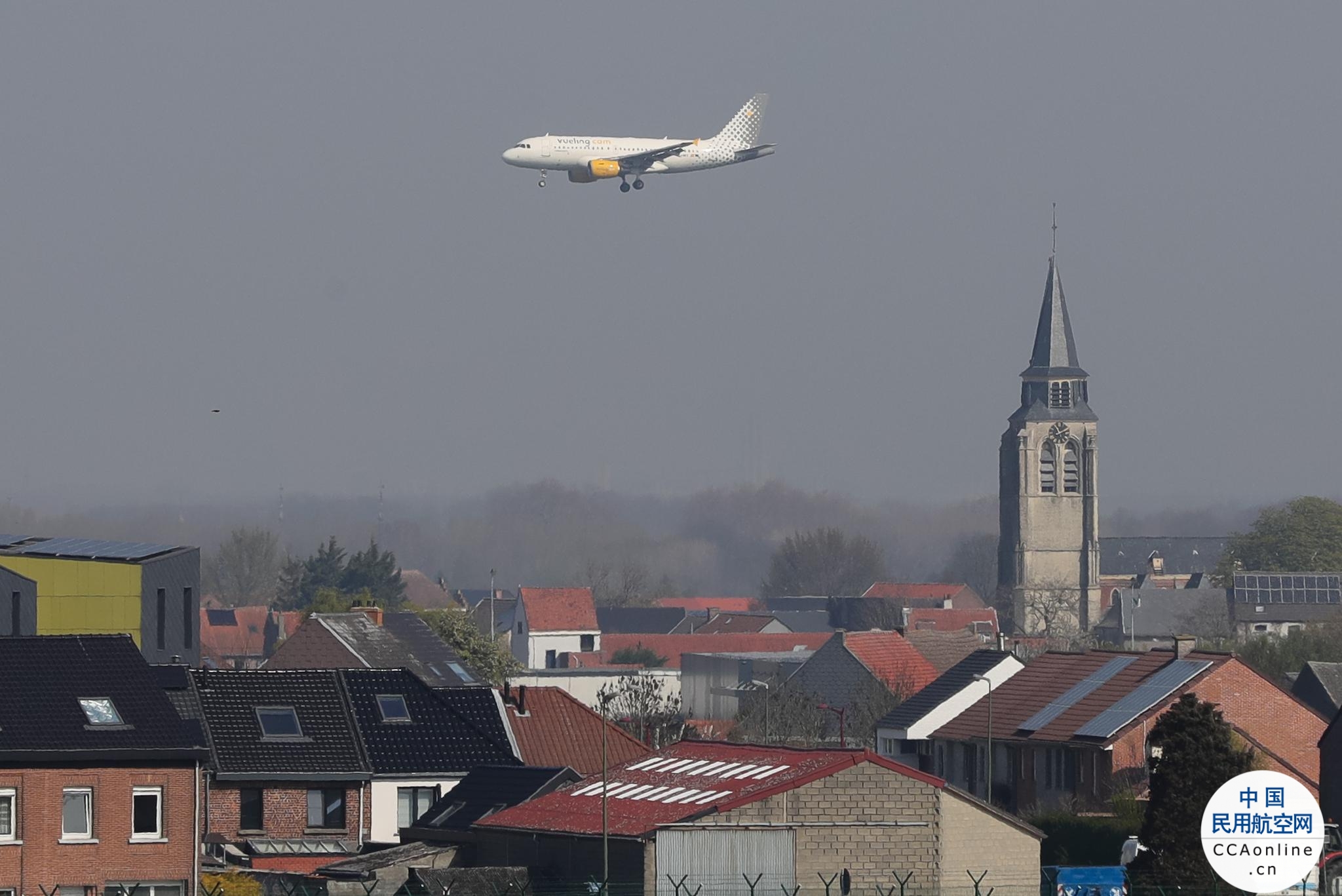 比利时暂时关闭领空，国际航空秩序面临挑战